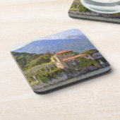 イタリアベッラージョのコルクに支えられるコースターの北 コースター (左側)