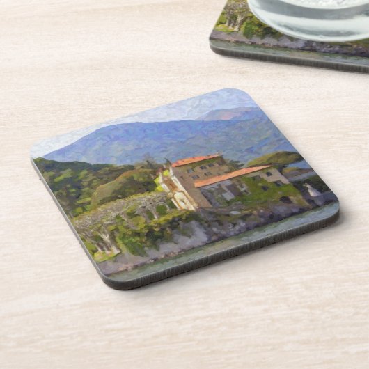 イタリアベッラージョのコルクに支えられるコースターの北 コースター (左側)