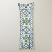 イタリアンなタイルパターン-シシリアの陶磁器 ボディピロー (裏面 (縦))