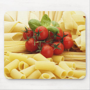 イタリアンな料理。 パスタおよびトマト マウスパッド