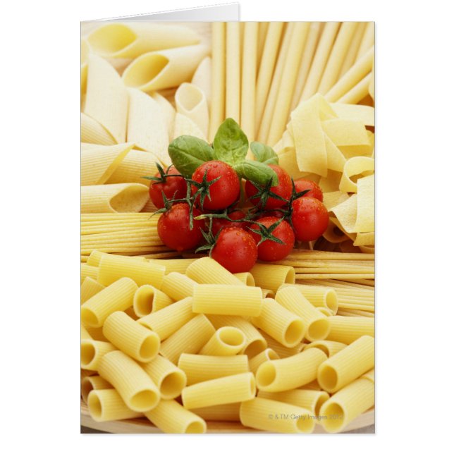 イタリアン料理。パスタとトマト。 (正面)