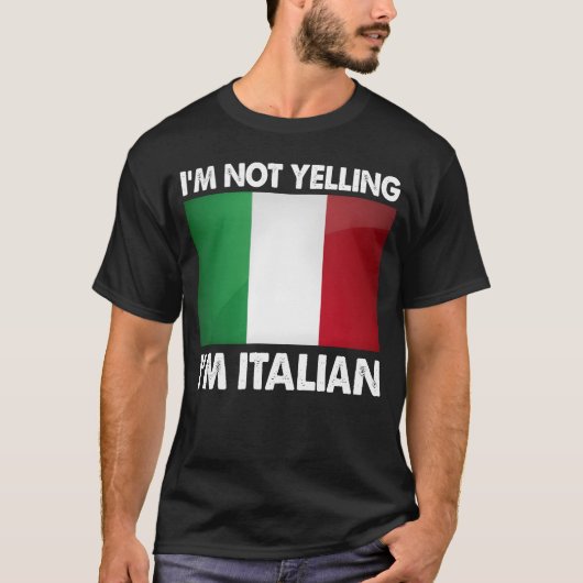 イタリア人だから大声なの Funny Italy Humor レトロ Tシャツ (正面)