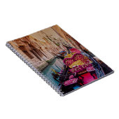 イタリア伝統的のヴェネツィアのゴンドラ付き運河 ノートブック (右側)