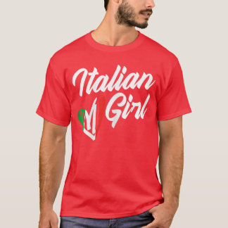 イタリア文化を楽しむイタリア系のかわいい女の子 Tシャツ