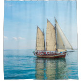 イタリア海を航行する船の姿 シャワーカーテン (正面)