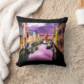 イタリア装飾用クッション。 クッション (ブランケット)