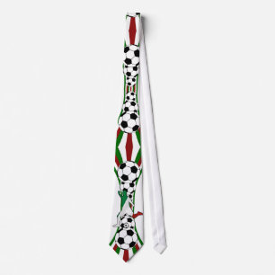 イタリア。 イタリアのさらさのフットボールのサッカー ネクタイ