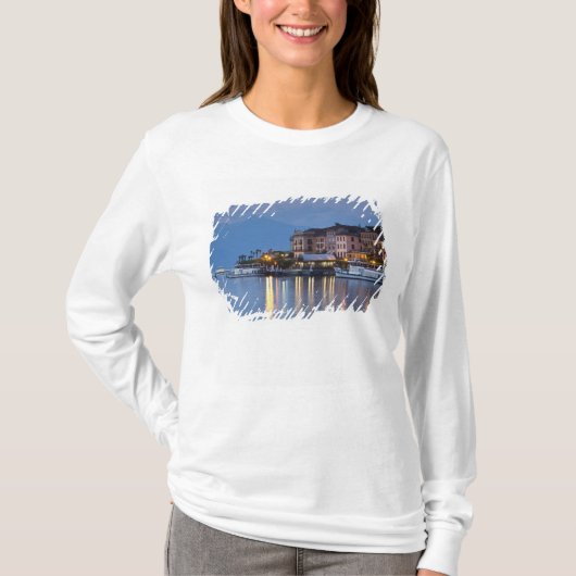 イタリア コモ県 ベラージオ 町並み Tシャツ (正面)