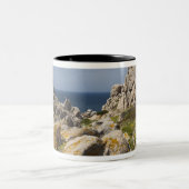 イタリア、サルディニア、サンタテレサガラ。カポ2 ツートーンマグカップ (中央)