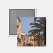 イタリア, サルデーニャ島, カリアリ. 建物とヤシの木 マグネット (正面/裏面)
