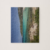 イタリア、サルデーニャ、バハ・サルデーニャ。リゾートビーチ。 ジグソーパズル (縦)