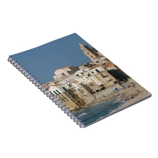 イタリア、シチリア、セファル、ドゥオモと町並み ノートブック (右側)