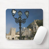 イタリア、シチリア、タオルミナ：サン·ピアッツァ·iXアプリレ マウスパッド (マウス)