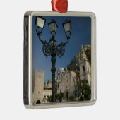 イタリア、シチリア、タオルミナ:サン·ピアッツァ·iXアプリレ メタルオーナメント (右)
