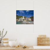 イタリア，シンクテレ，ヴェルナッツァ，ハーバーと教会2 ポスター (キッチン)