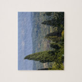 イタリア、トスカーナ、モンテプルチアーノ。のビュー ジグソーパズル (縦)