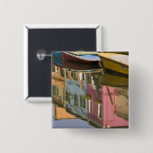 イタリア、ブラノ。〜と共に運河上のボート 缶バッジ (正面&裏面)