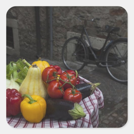 イタリア、ブレシア州、ガルニャーノ。2を含む表 スクエアシール (正面)