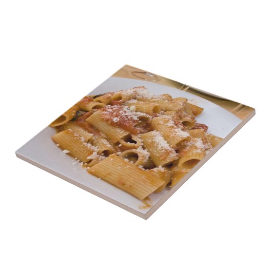 イタリア、ポジターノ。リガトニのプレートを表示 タイル (側面)