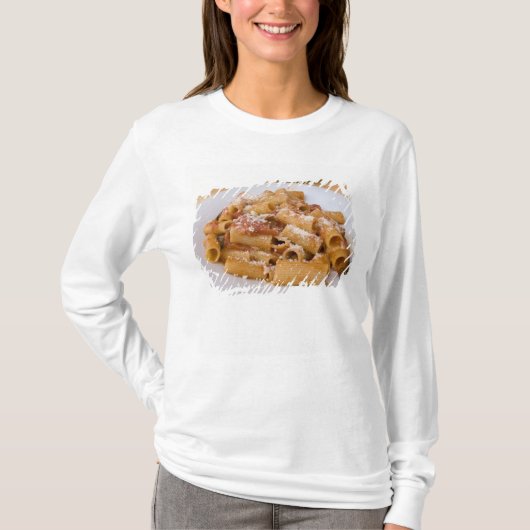 イタリア、ポジティターノ。リガトーニの飾り皿 Tシャツ (正面)