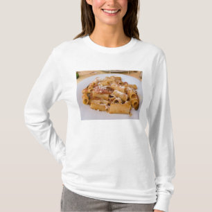 イタリア、ポジティターノ。リガトーニの飾り皿 Tシャツ