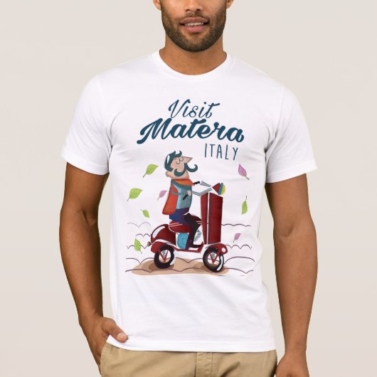 イタリア マテーラの漫画スクーター旅行のプリント Tシャツ (正面)