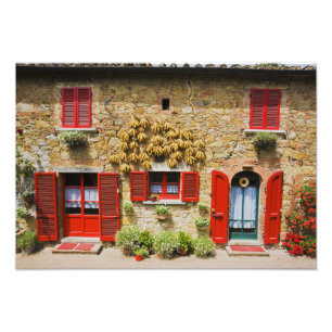 イタリア、ルチニャーノ、赤いシャッターと収穫 フォトプリント