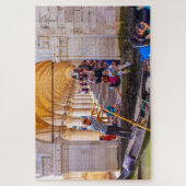 イタリア，ヴェネツィアのゴンドラに乗った船員 ジグソーパズル (縦)