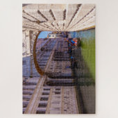 イタリア，ヴェネツィア，ため息の橋の下のボート ジグソーパズル (縦)