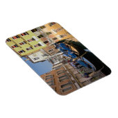 イタリア、ヴェネツィア、ゴンドラは運河に沿って係留された マグネット (右側)