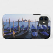 イタリア, ヴェネト州, ヴェネツィア, ゴンドラとサンの列 Case-Mate iPhoneケース (裏面(横))