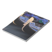 イタリア、ヴェネト、ヴェネツィア。ゴンドラの列 ノートパッド (回転)