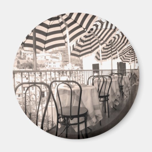 イタリア，趣のあるレストランバルコニー マグネット (正面)