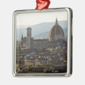 イタリア、Basilica diサンタが付いているフィレンツェの眺め メタルオーナメント (左)