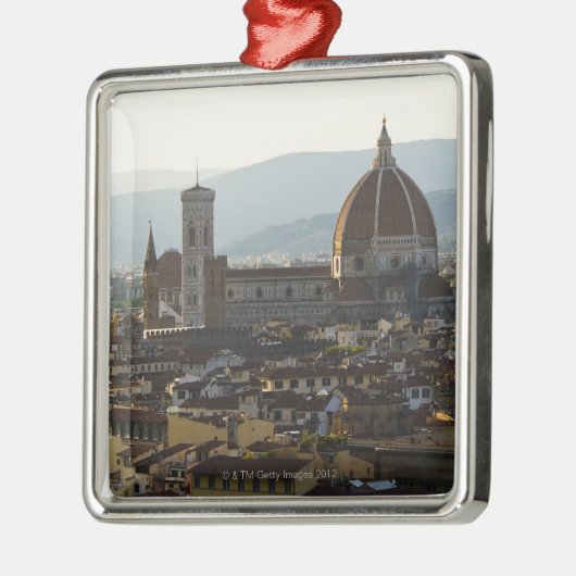 イタリア、Basilica diサンタが付いているフィレンツェの眺め メタルオーナメント (左)