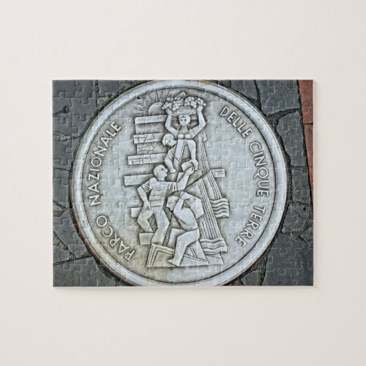 イタリア – Cinque Terreエンブレム – 8x10 - 110 pc ジグソーパズル (横)