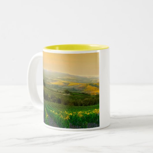 イタリイタリアンアルヴィネヤードトラベルハッピープレイス ツートーンマグカップ (正面左)