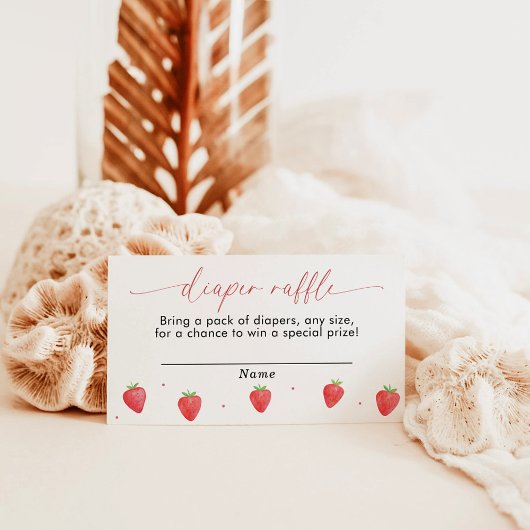 イチゴおむつラッフルカード |女の子の赤ちゃんシャワー エンクロージャーカード