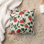 イチゴつる植物模様 クッション (ブランケット)