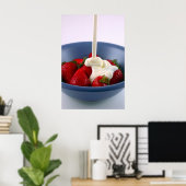 イチゴとクリームの写真 ポスター (ホームオフィス)