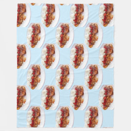 イチゴとクリームの甘いパン フリースブランケット