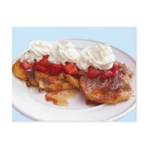 イチゴとクリームの甘いパン