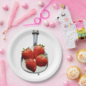 イチゴとクリーム。 ペーパープレート (パーティー)