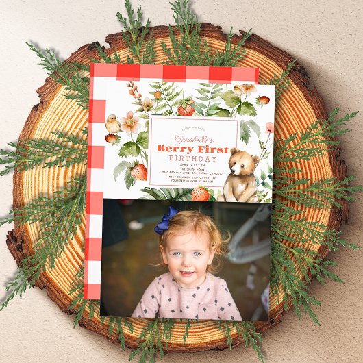 イチゴとベアーベリーの最初の誕生日の写真 招待状