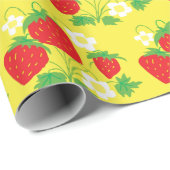 イチゴと花の模様（黄色） ラッピングペーパー (ロールコーナー)