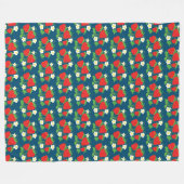 イチゴと花の青 フリースブランケット (正面(横))