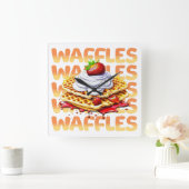 イチゴに覆われたワッフルのスタック スクエア壁時計 (ホーム)