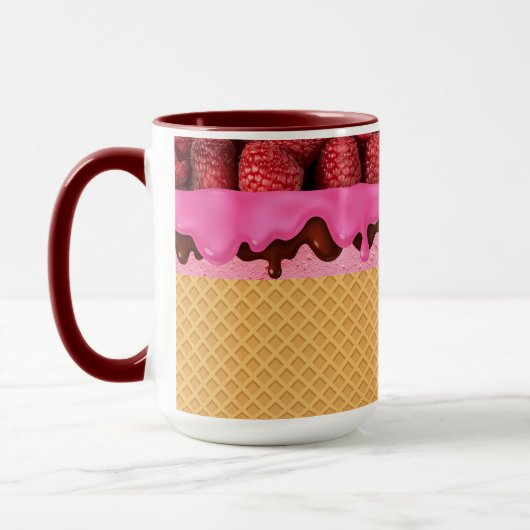 イチゴのアイスクリームとワッフルコーン マグカップ (左)