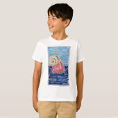 イチゴの上のカタツムリ Tシャツ (正面フル)