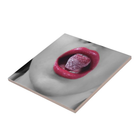 イチゴの唇 タイル (側面)